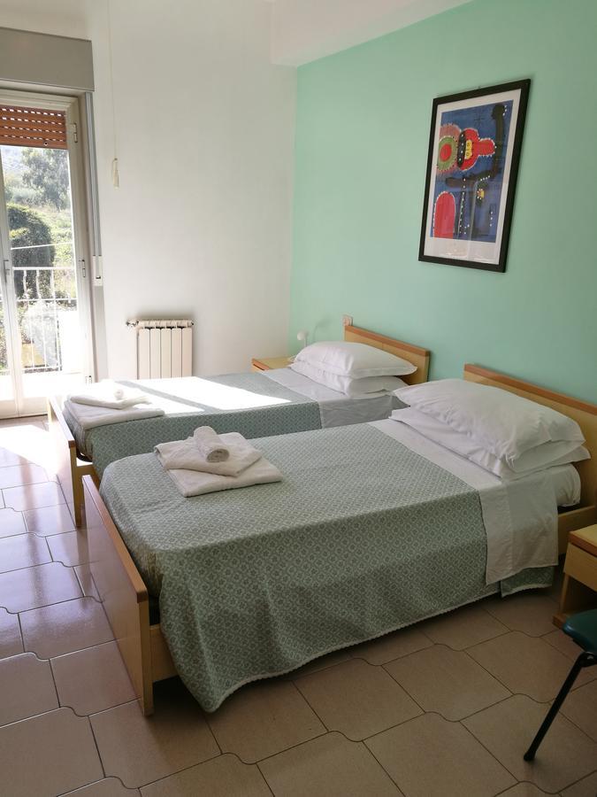 Hotel Royal Cattafi San Filippo del Mela 外观 照片