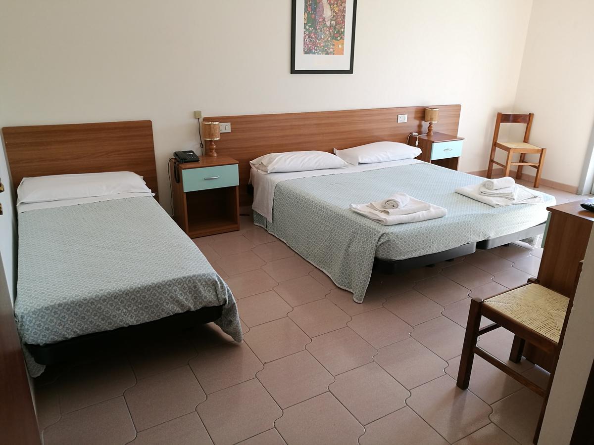 Hotel Royal Cattafi San Filippo del Mela 外观 照片