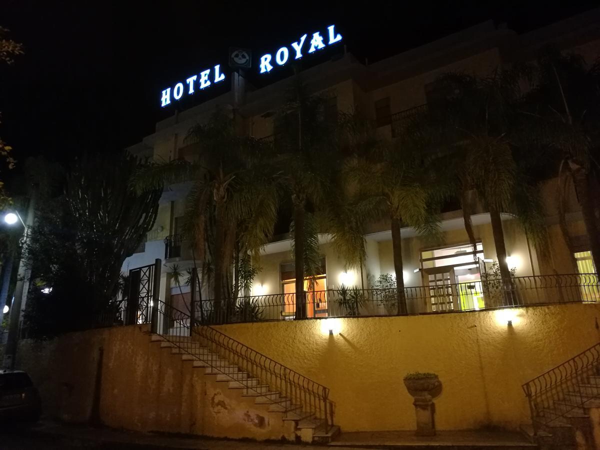 Hotel Royal Cattafi San Filippo del Mela 外观 照片